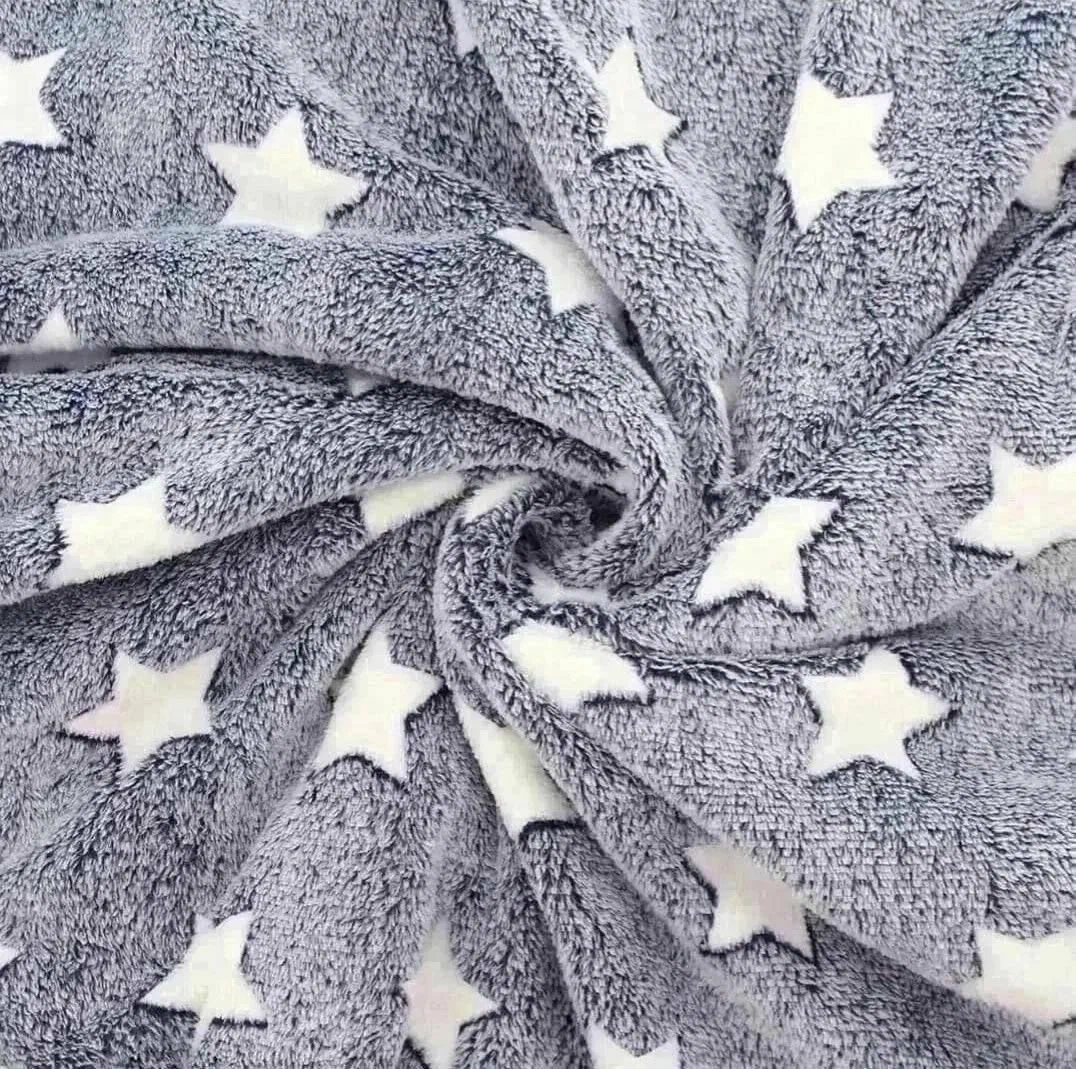 Плед флисовый Зимний вечер - деталь узора